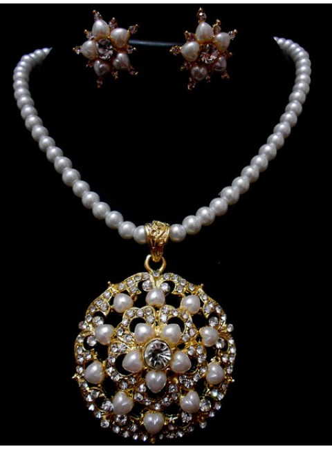 Pearl Necklace